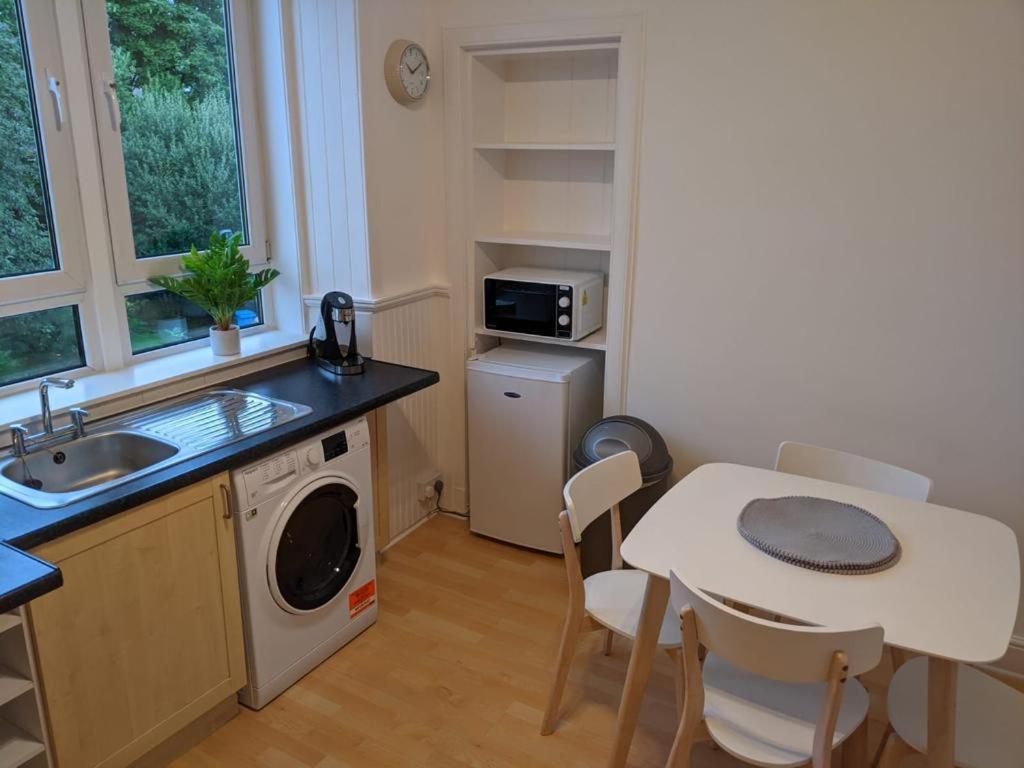 דנפרמליין Glenclova - No 5 Bellyeoman, Bright Two Bedroom Apartment מראה חיצוני תמונה
